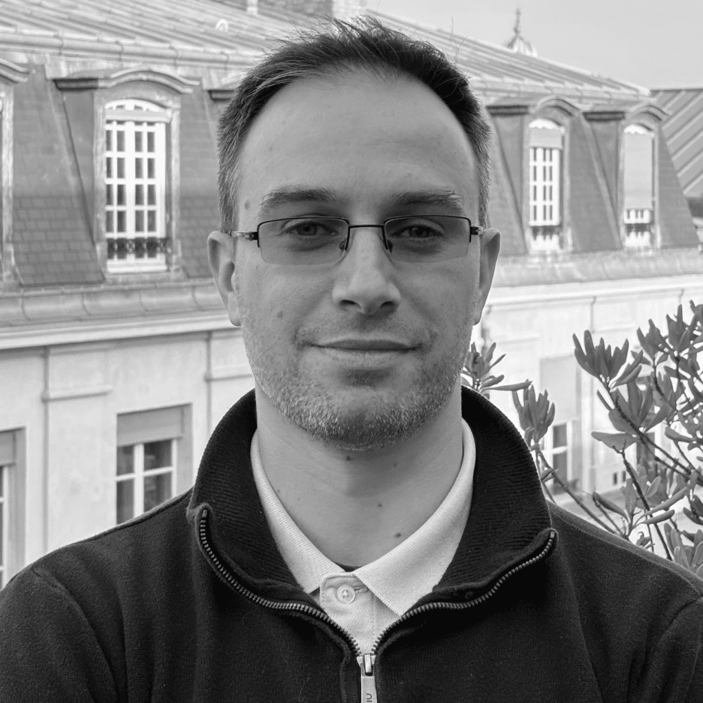 Thomas Sanson speaker summit paris